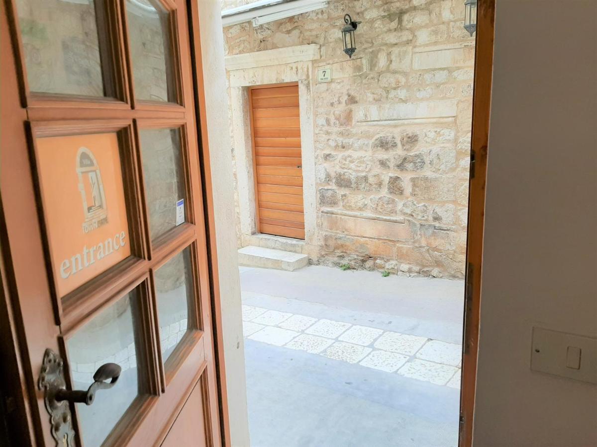 Rooms And Apartments Villa Town Gate Hvar フヴァル エクステリア 写真