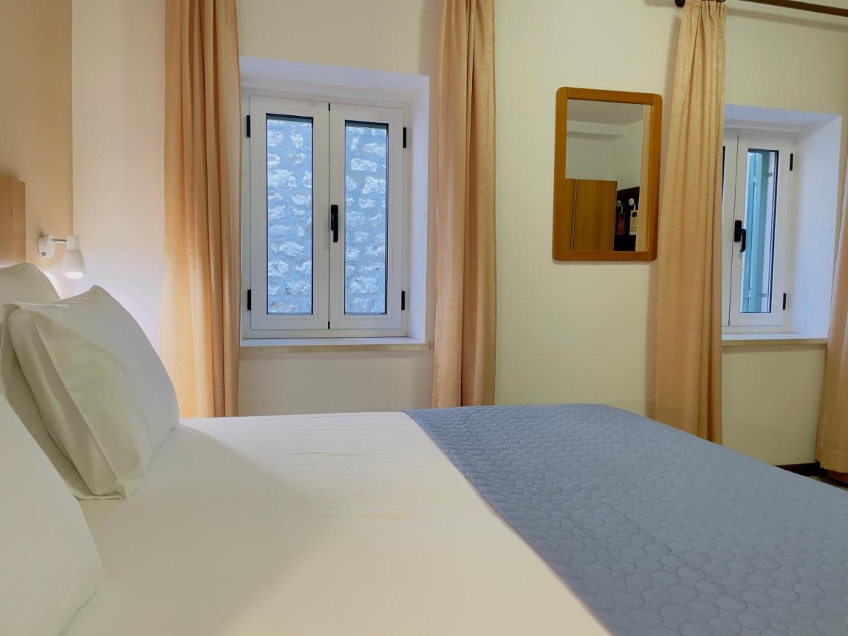 Rooms And Apartments Villa Town Gate Hvar フヴァル エクステリア 写真