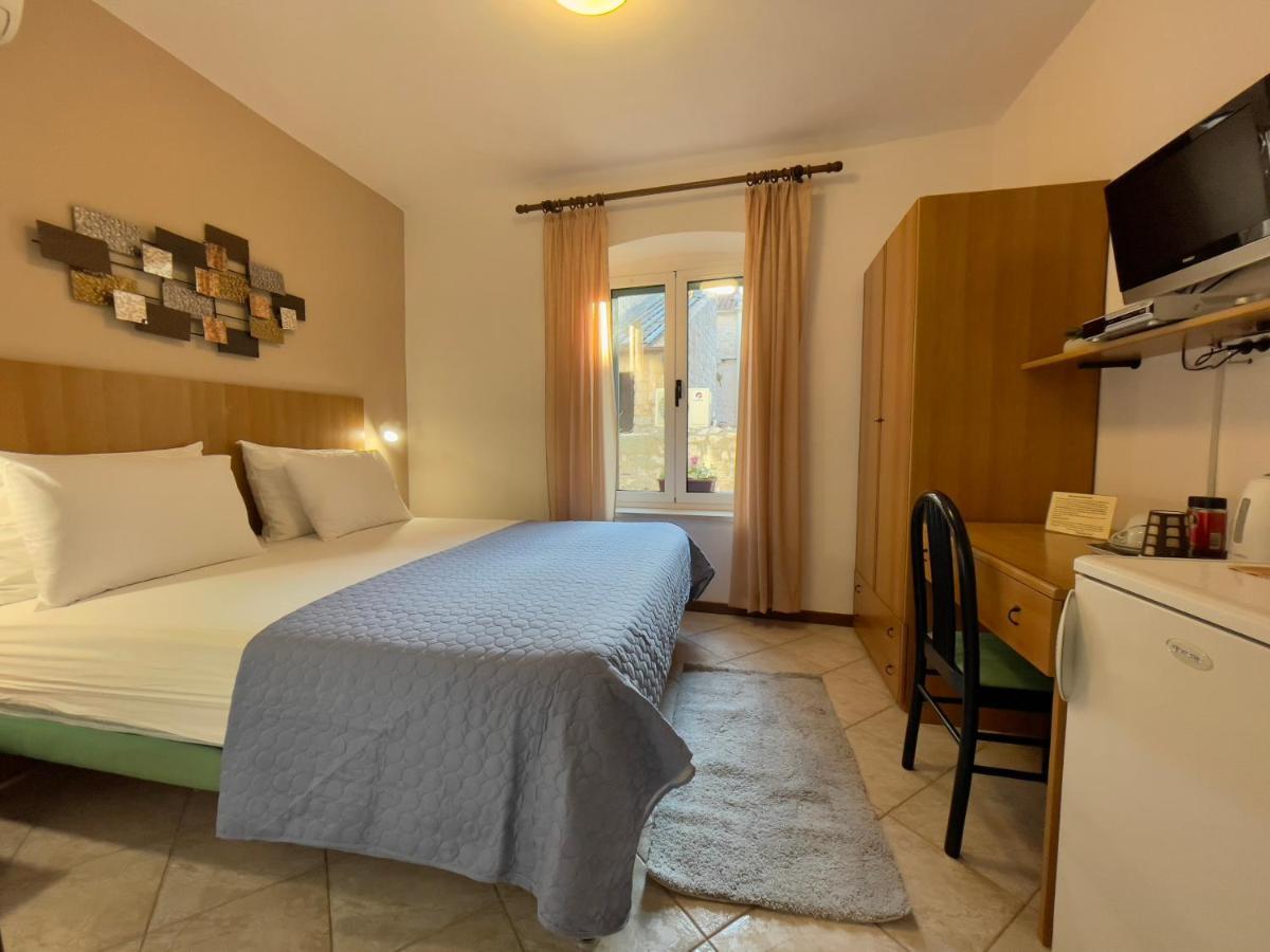 Rooms And Apartments Villa Town Gate Hvar フヴァル エクステリア 写真