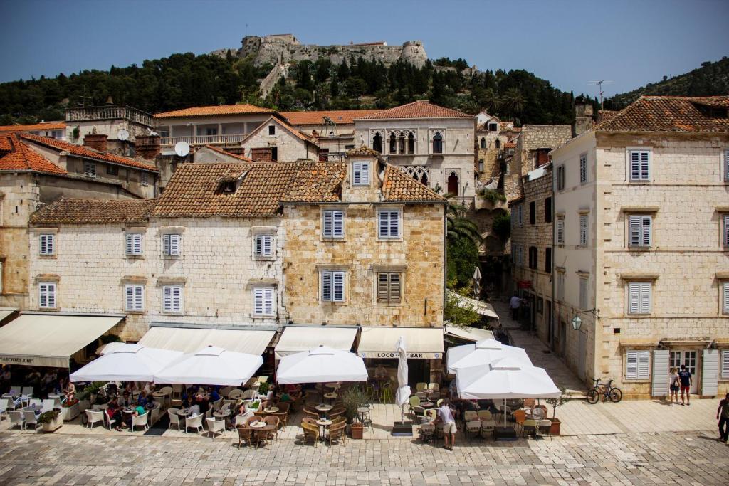 Rooms And Apartments Villa Town Gate Hvar フヴァル エクステリア 写真